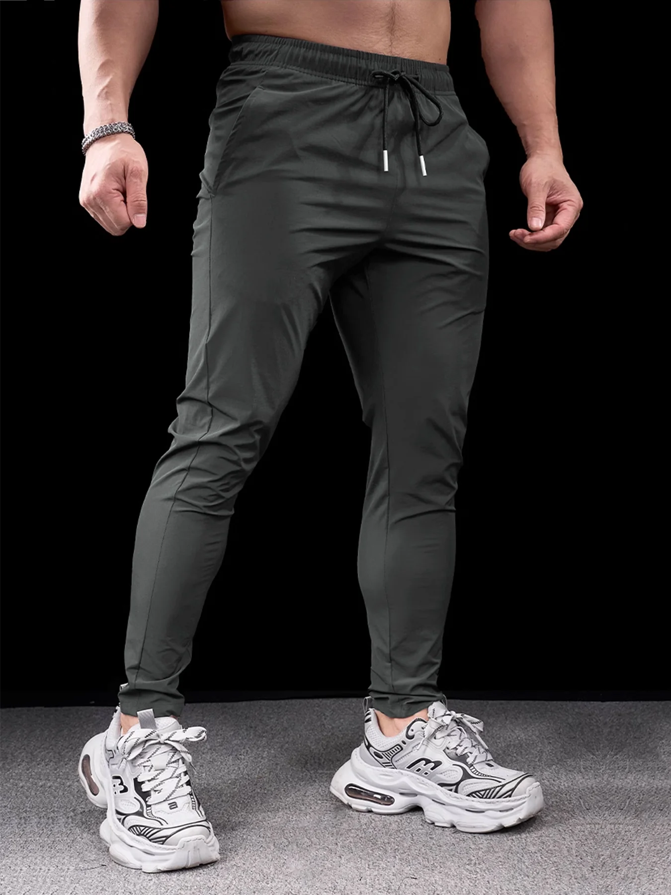 ChillLux Quick-Dry Cropped Jogger - Image 8