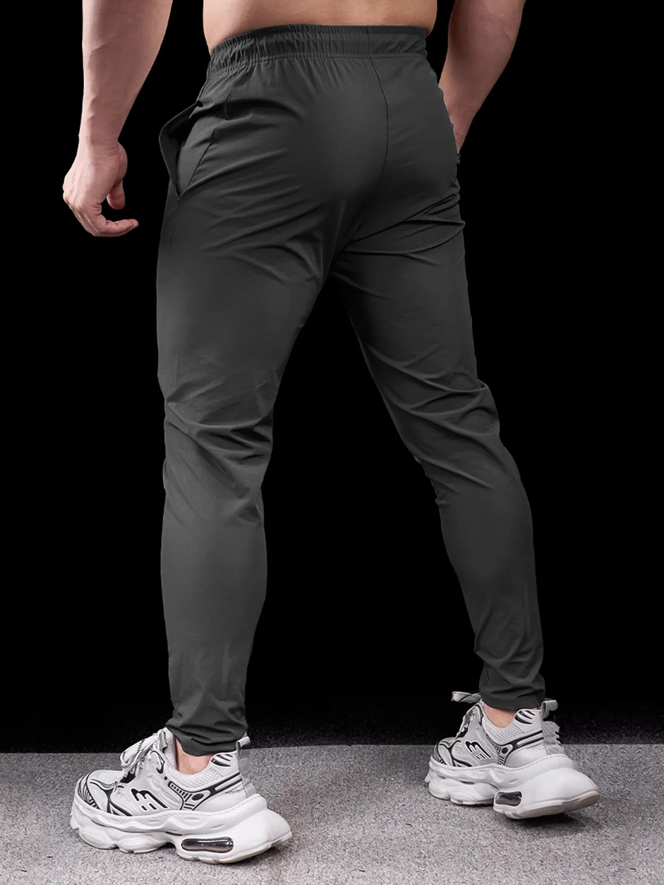 ChillLux Quick-Dry Cropped Jogger - Image 9