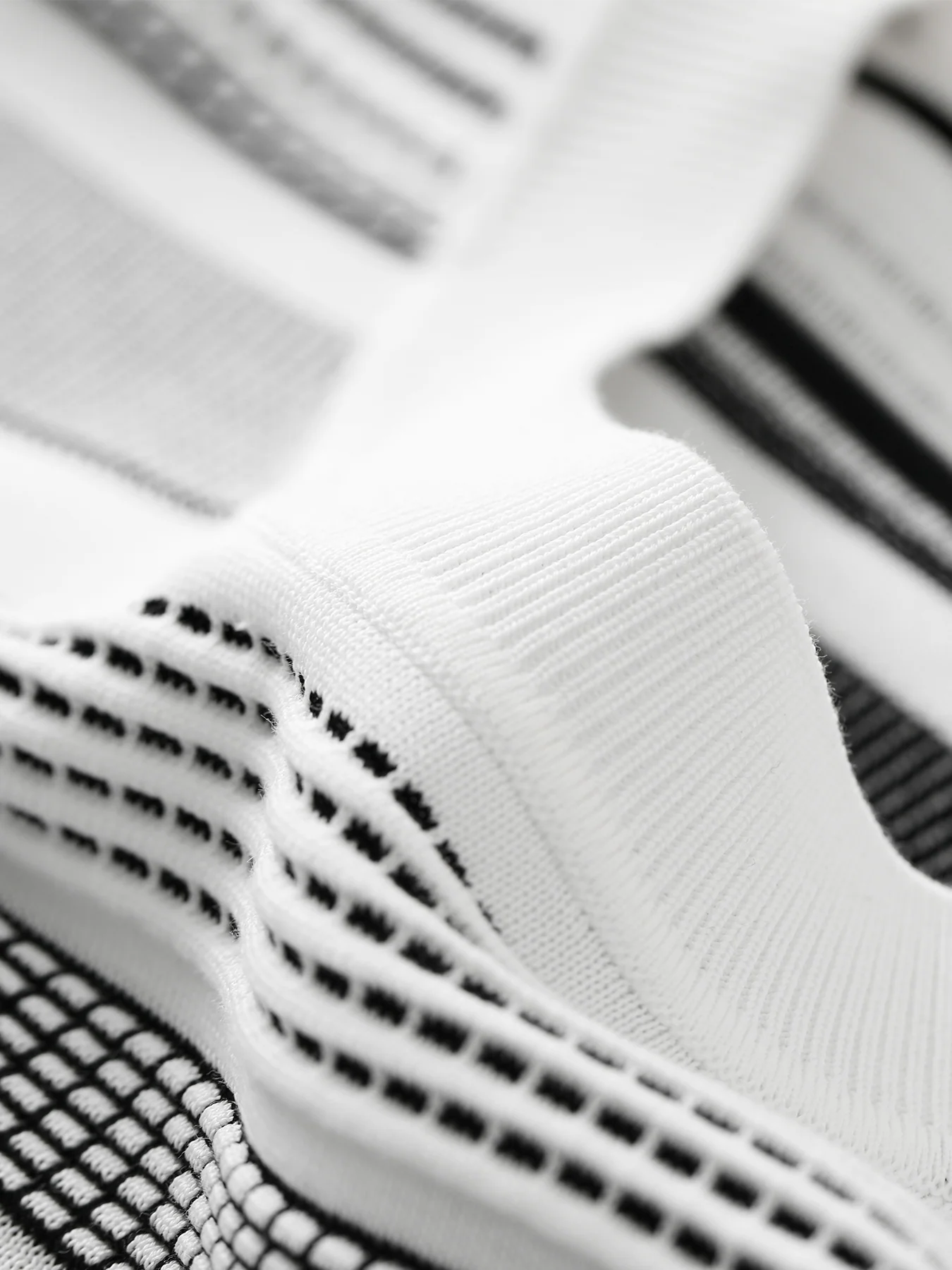 CoolKnit Breathable Striped Short Sleeve Knitted T-Shirt - Image 9