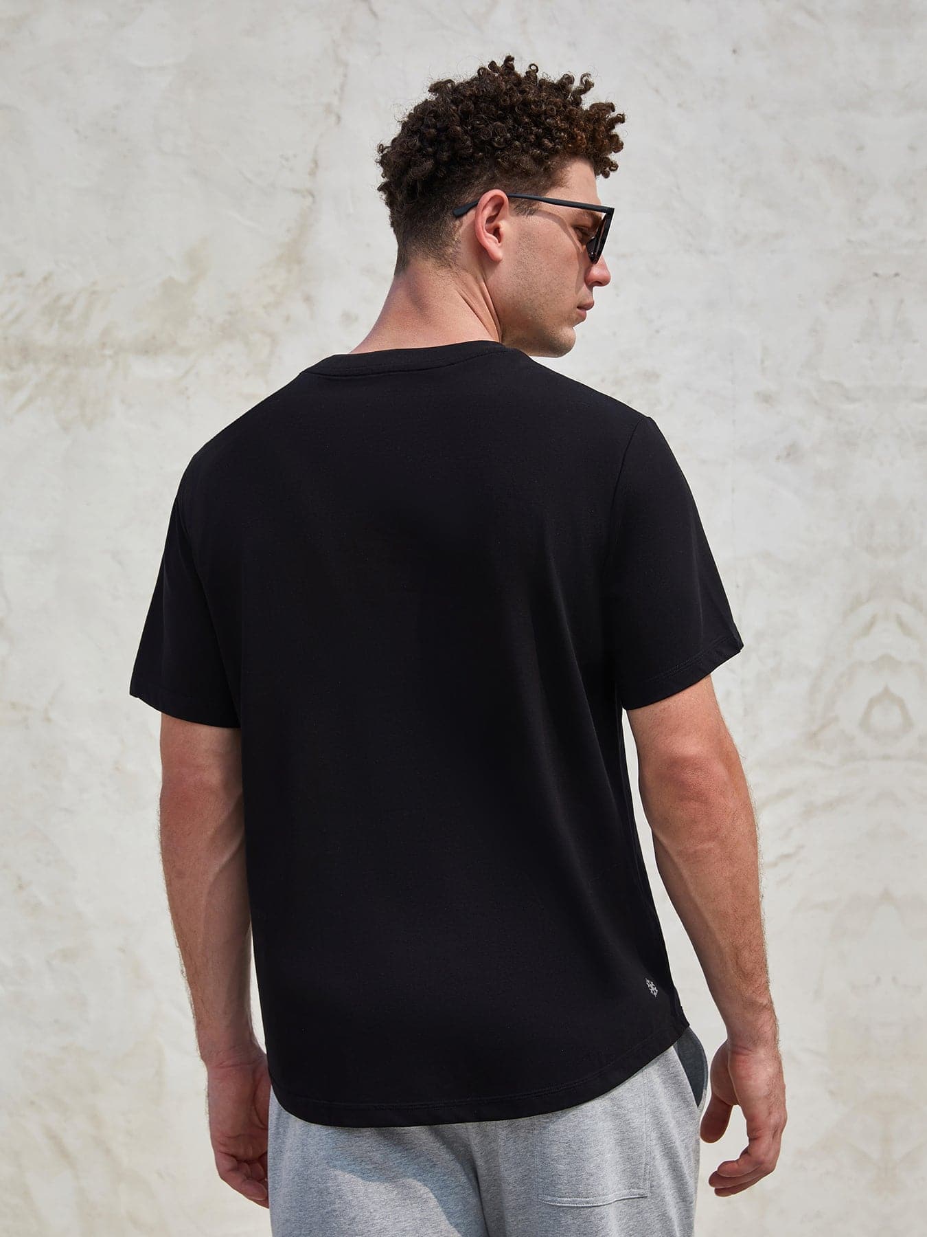 StayCool 2.0 Classic Fit Curve-Hem Tee - Image 4