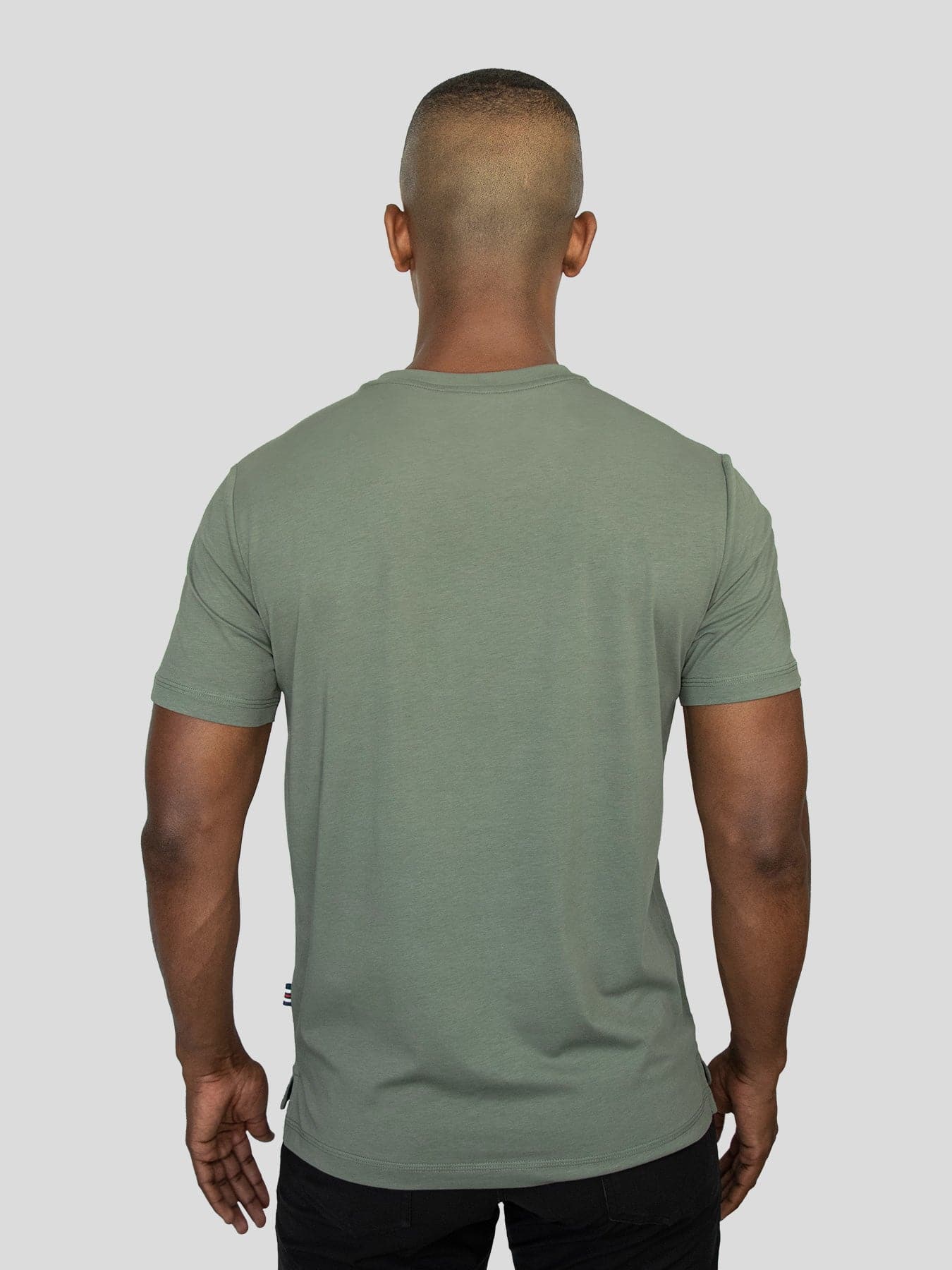StayCool 2.0 Slim Fit Split-Hem Tee - Image 18