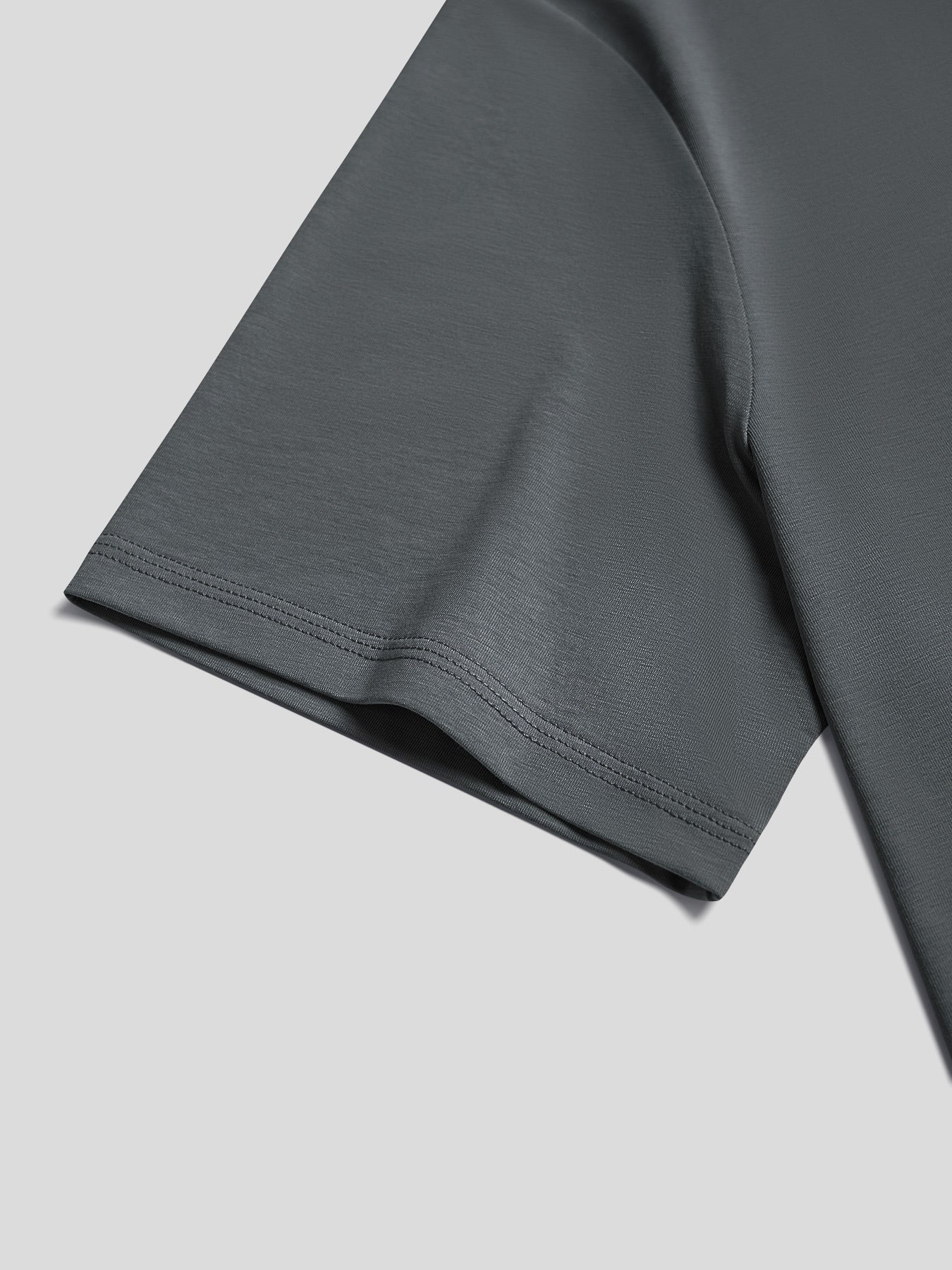 StayCool 2.0 V-neck Curve-Hem Tee: Slim Fit - Image 28