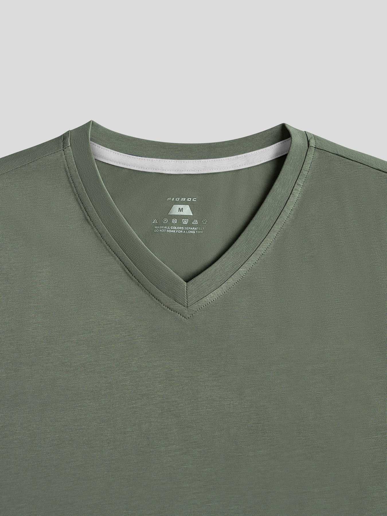 StayCool 2.0 V-neck Curve-Hem Tee: Slim Fit - Image 31