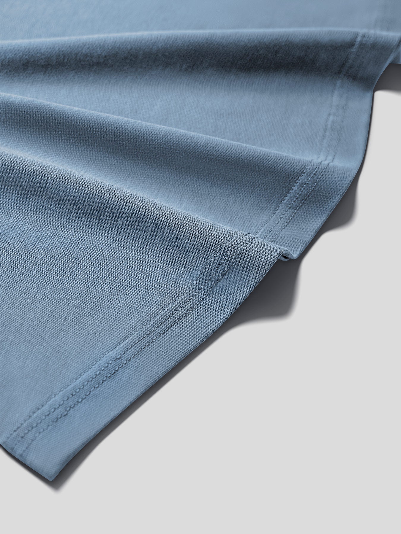 StayCool 2.0 V-neck Curve-Hem Tee: Slim Fit - Image 37