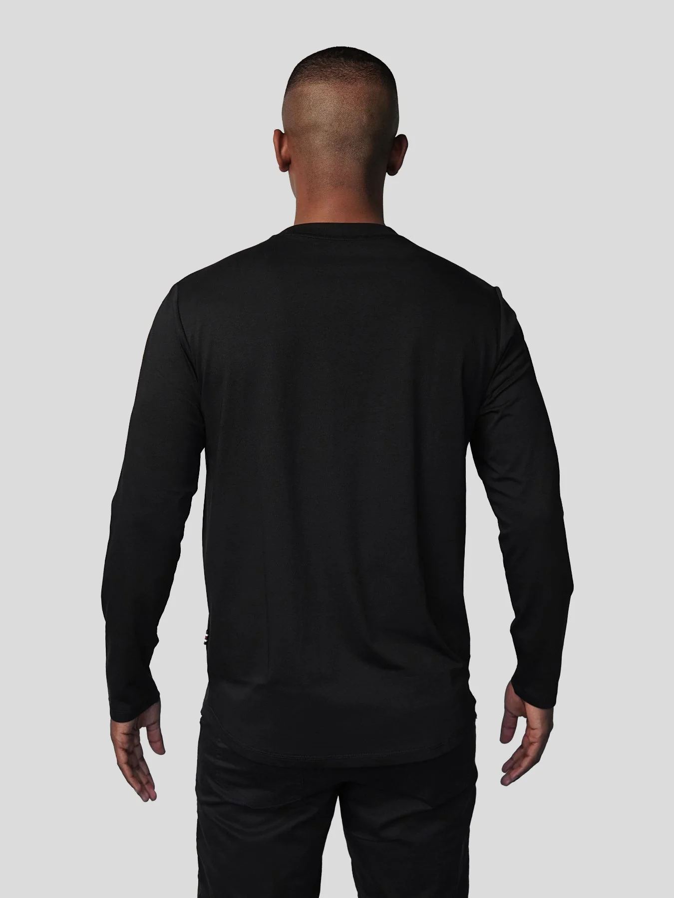 StaySmooth Long Sleeve Curve Hem Tee:Classic Fit - Image 11