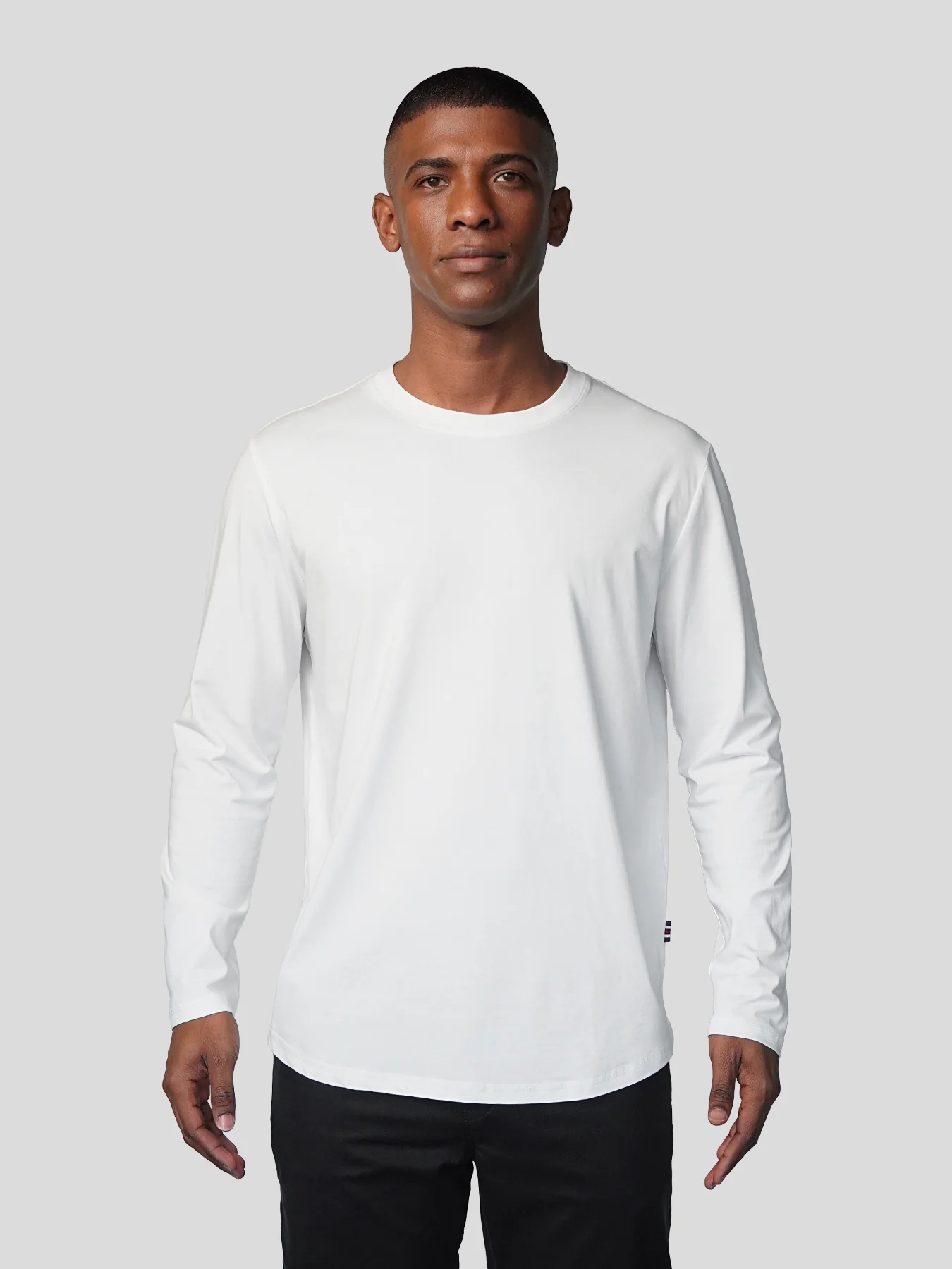 StaySmooth Long Sleeve Curve Hem Tee:Classic Fit - Image 3