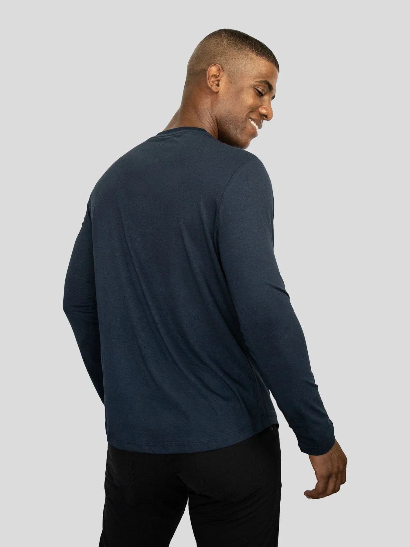 StaySmooth Long Sleeve Curve Hem Tee: Slim Fit - Image 20