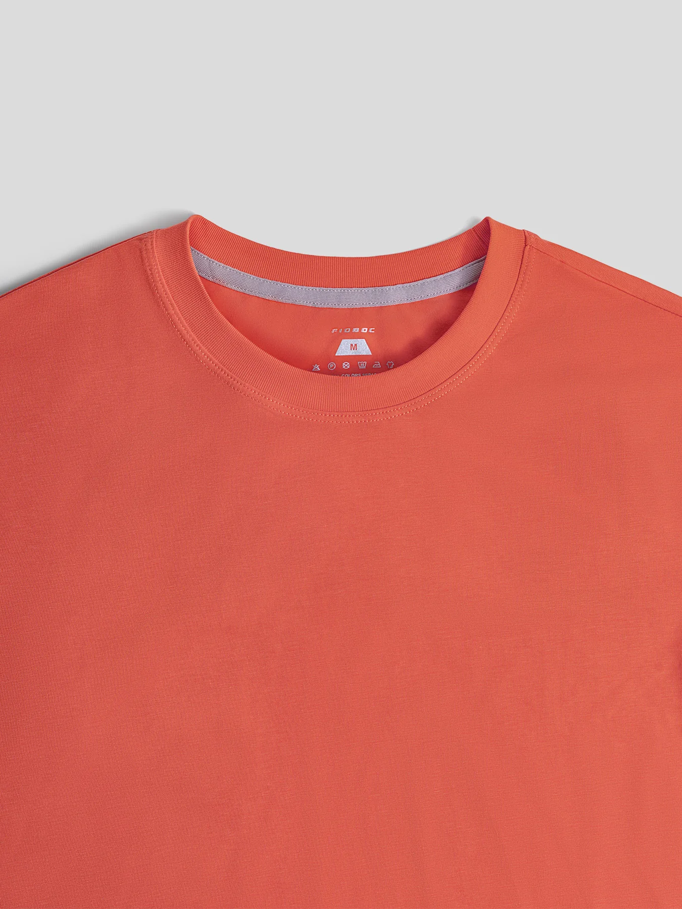 StaySmooth Long Sleeve Curve Hem Tee:Classic Fit - Image 125