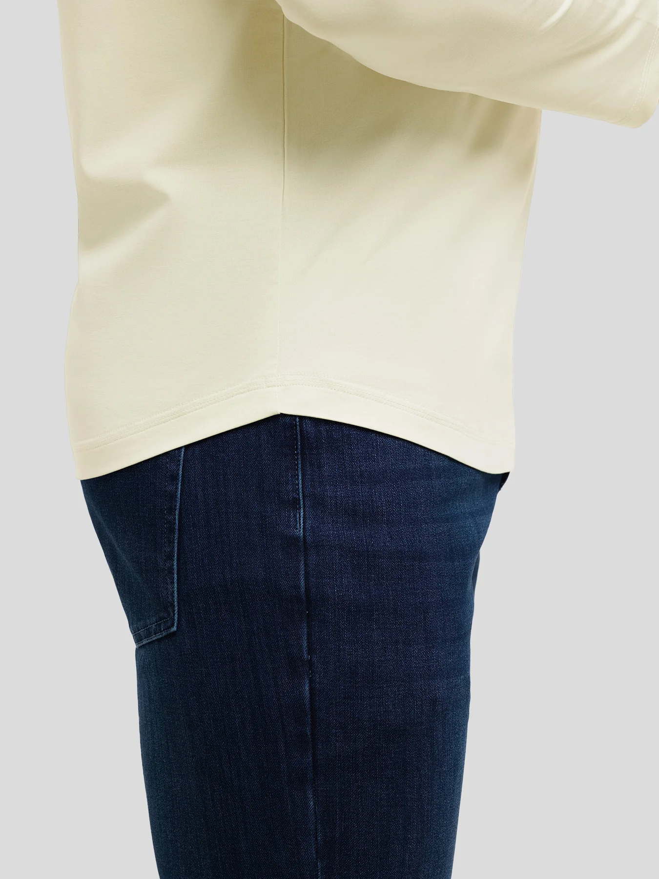 StaySmooth Long Sleeve Curve Hem Tee: Slim Fit - Image 101