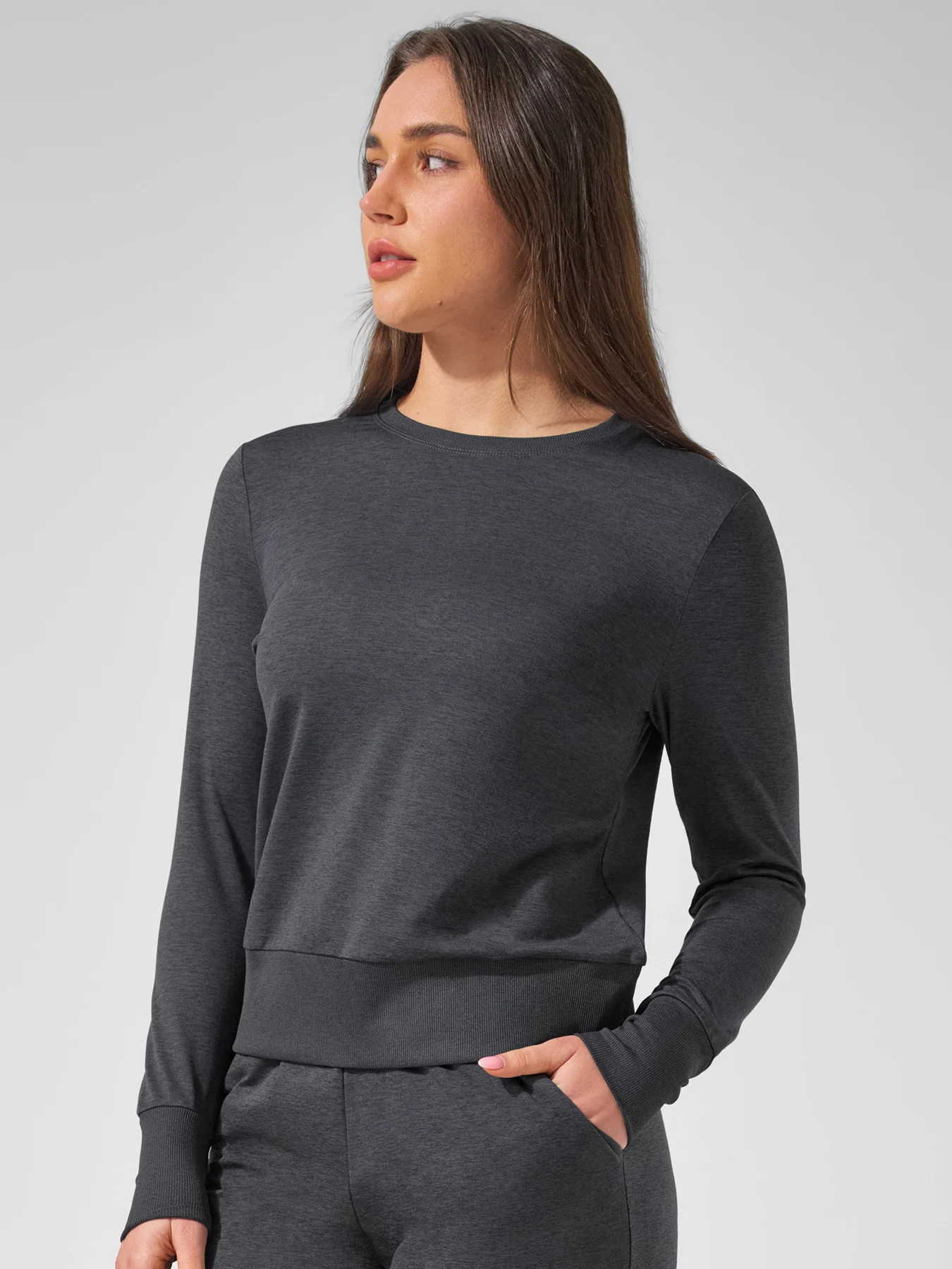 Velou Long Sleeve Crew Tee - Image 15